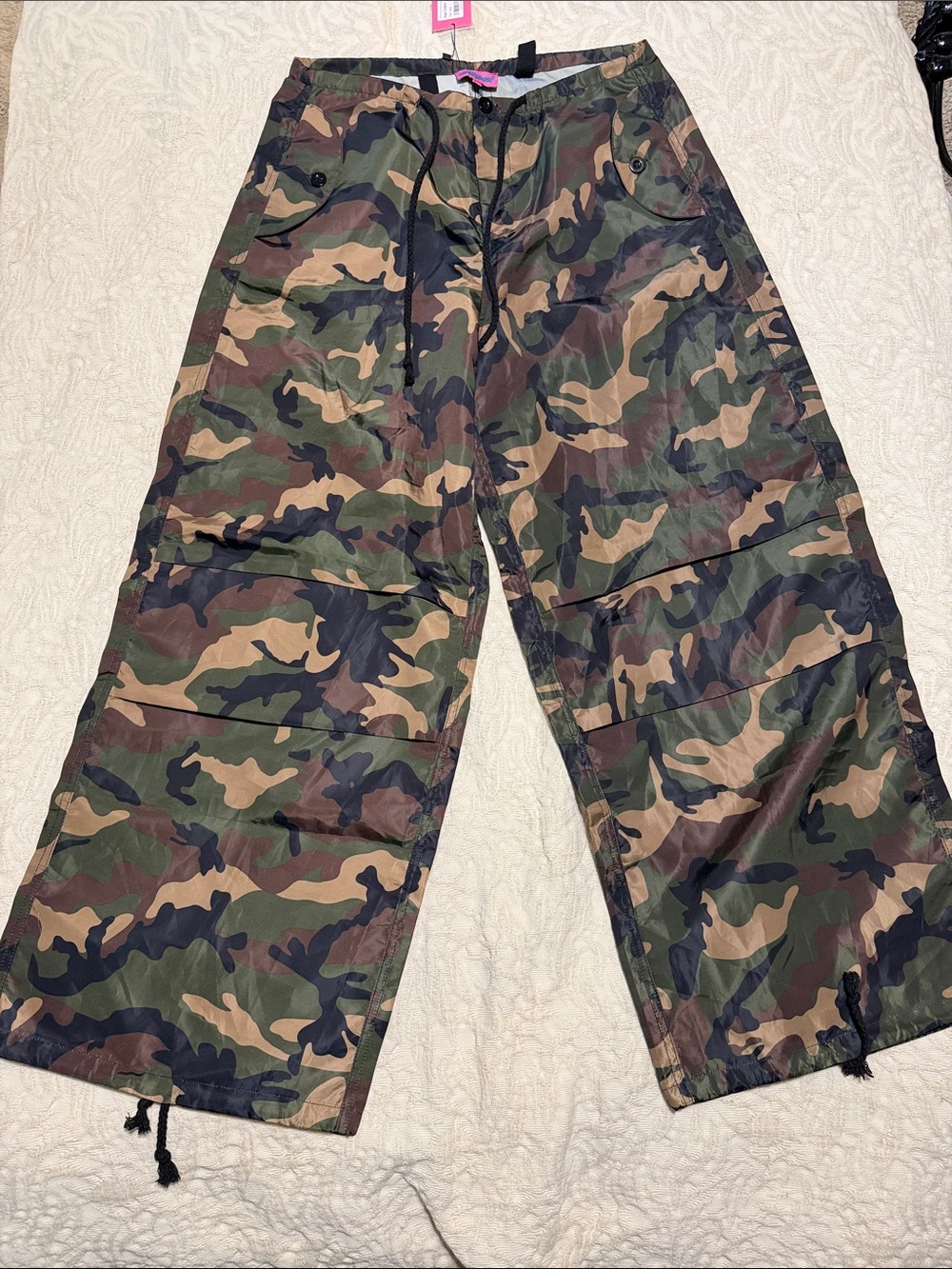 Edikted nylon drawstring cargo pants M/L